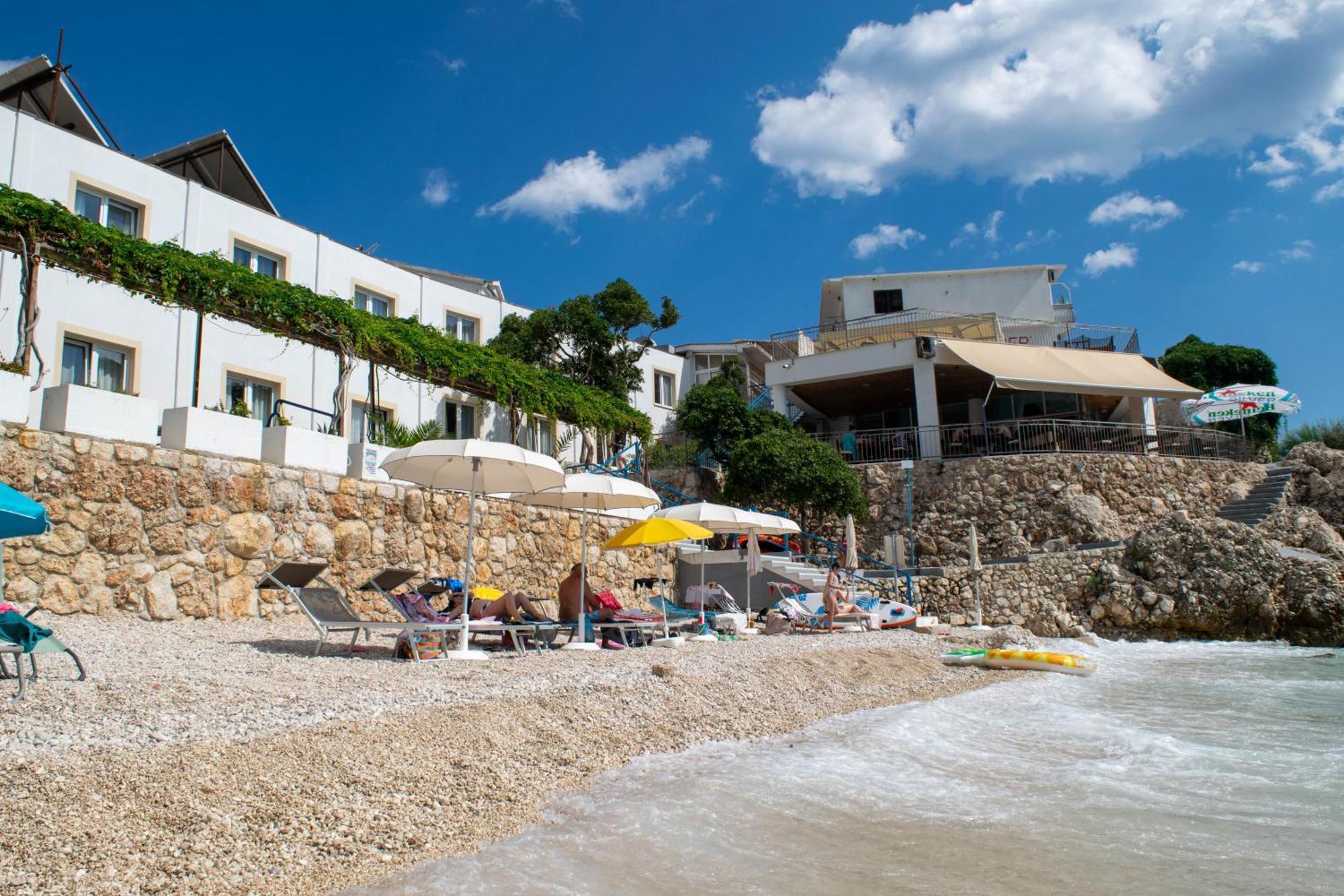 Beach Hotel Drasnice Exterior photo