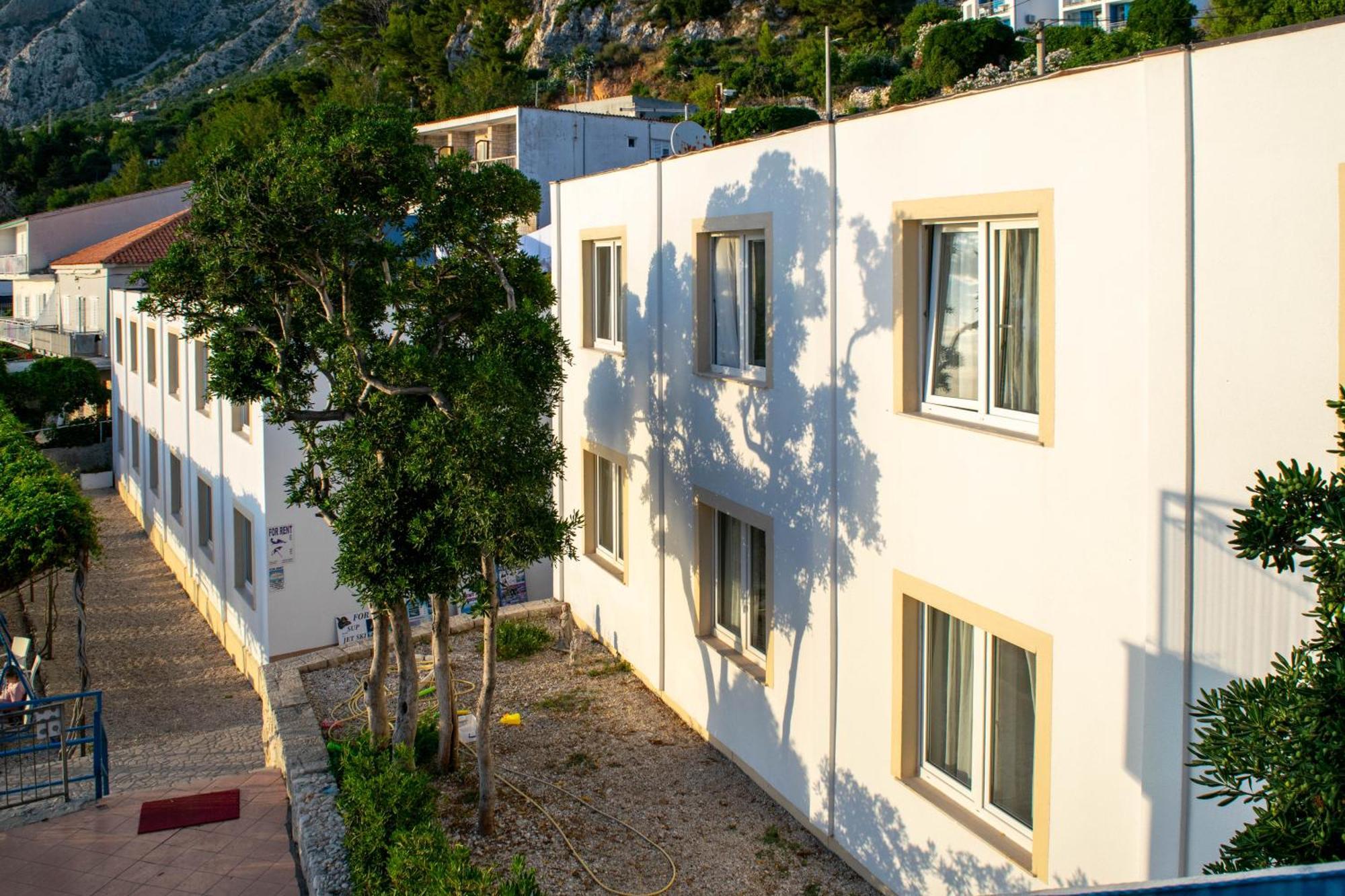 Beach Hotel Drasnice Exterior photo