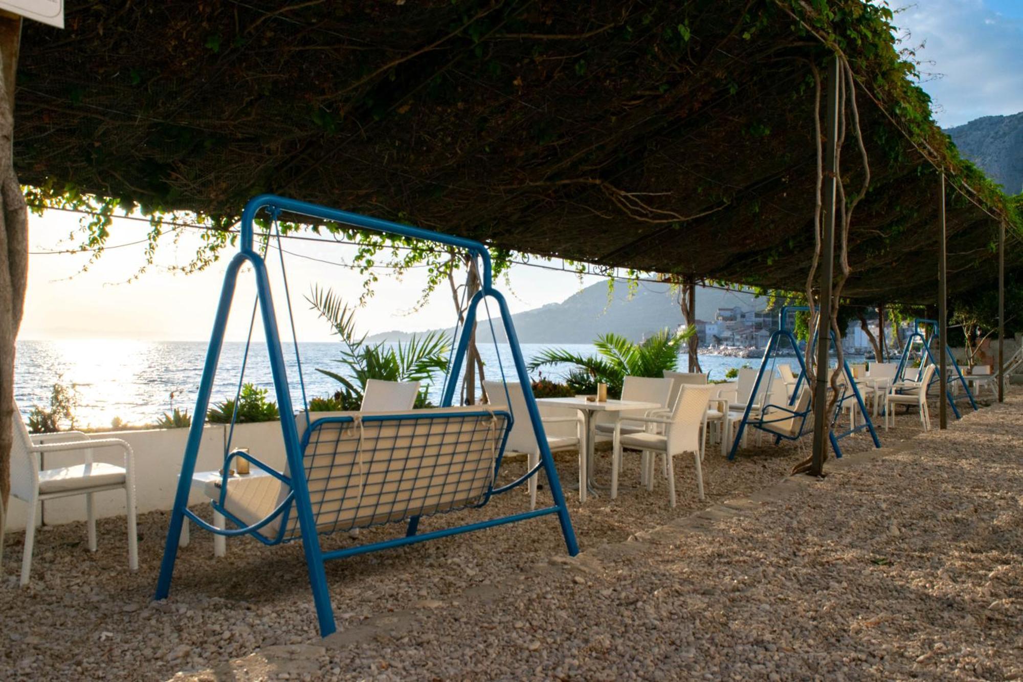 Beach Hotel Drasnice Exterior photo